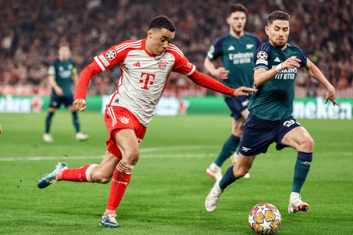 记者：罗马最快今晚或明天敲定拉斯帕多里，转会方式先租后买