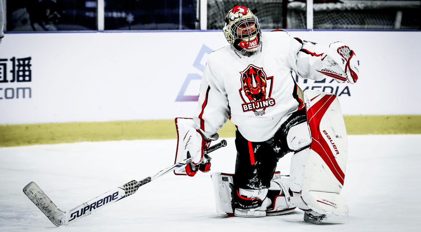 TA：热刺想补强左后卫与边锋位置，并评估多名球员的外租可能