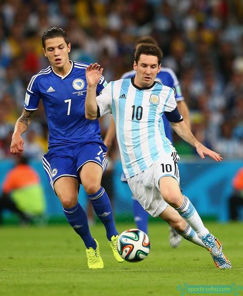 西部排名又变了：森林狼高歌猛进，湖人掉到第五，2队排名互换