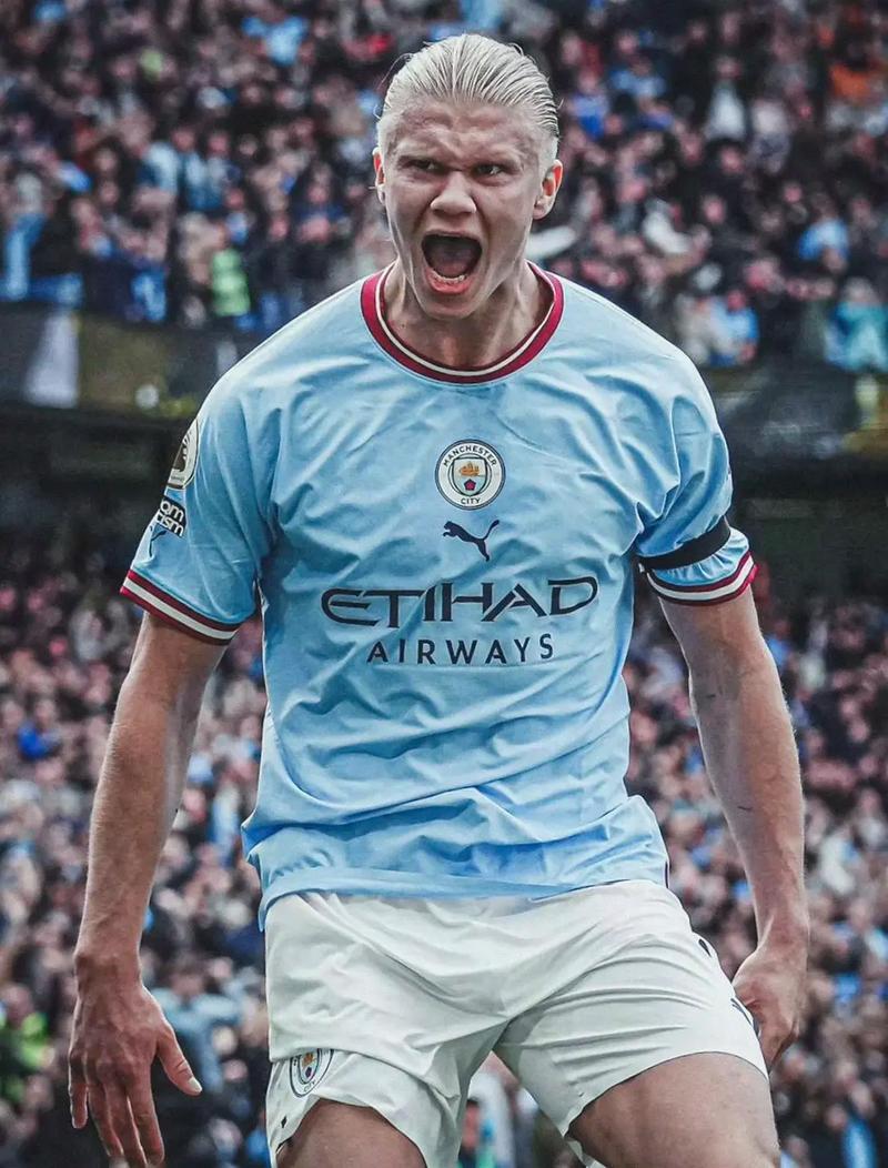 《胜利女神》国服艾玛新时装战斗演示 尺度不小官方打码