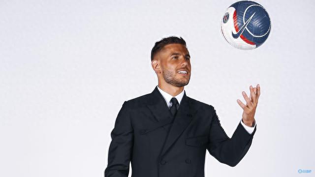 《鱼我一起：水愈时光》在鱼儿的陪伴下进入心流